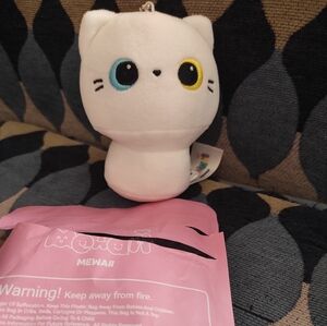 Mewaii Cat keychain